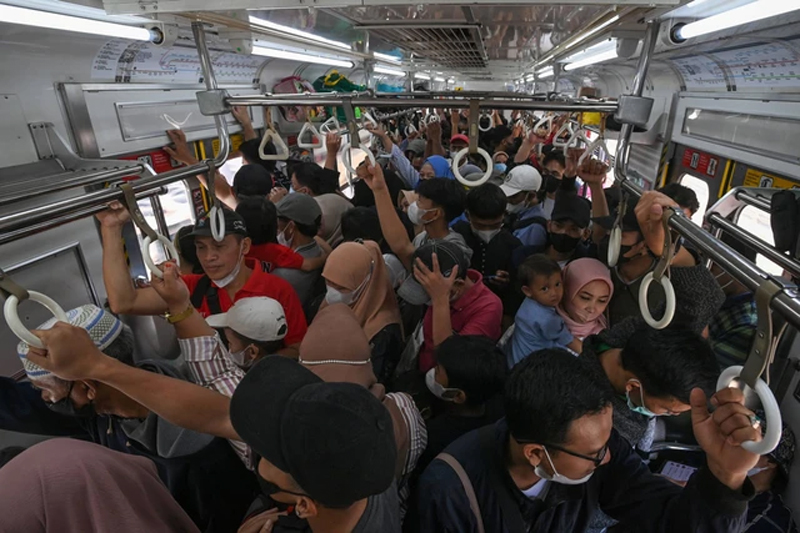 Jumlah Penumpang KRL Jabodetabek Diprediksi Tembus Ratusan Juta Pada Tahun 2030