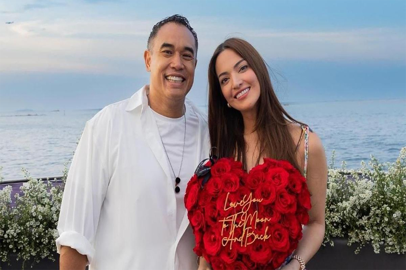 Nia Ramadhani Klarifikasi Isu Cerai dengan Ardi Bakrie Lewat Media Sosial