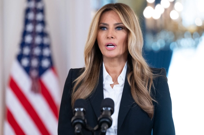 Ibu Negara Melania Trump berbicara di Gedung Putih pada 10 Oktober 2025. Foto: AFP