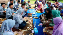 Nelayan Banyuwangi Curhat Kepada Bupati Ipuk