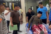 Guru Tugas di MI Sampang Dianiaya