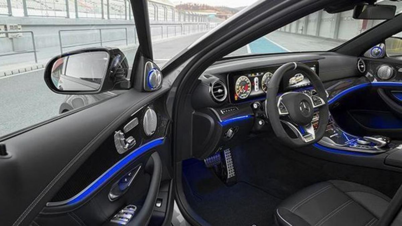 Interior Mobil Terbaik