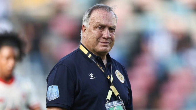 Advocaat memimpin Curacao dalam undian Jamaika di kualifikasi Piala Dunia pada 18 November 2025. Foto: ANP