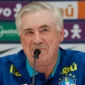 

Pelatih Ancelotti membentuk bingkai untuk Brasil. 