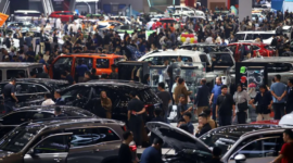 Penjualan Mobil Naik
