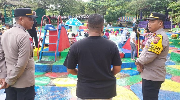 Polisi Bogor Patroli Wisata Klapanunggal Demi Libur Lebaran Tetap Aman