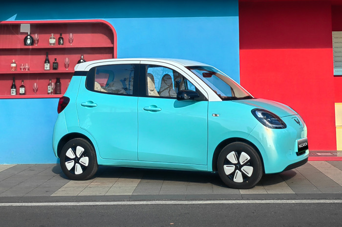 Gelombang Mobil Listrik Kecil Siap Mengubah Pola Mobilitas Perkotaan Vietnam
